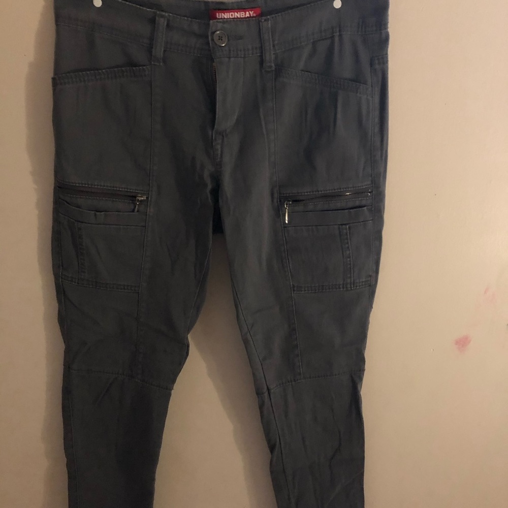 UNION BAY Charcoal Grey Cargo skinny pants